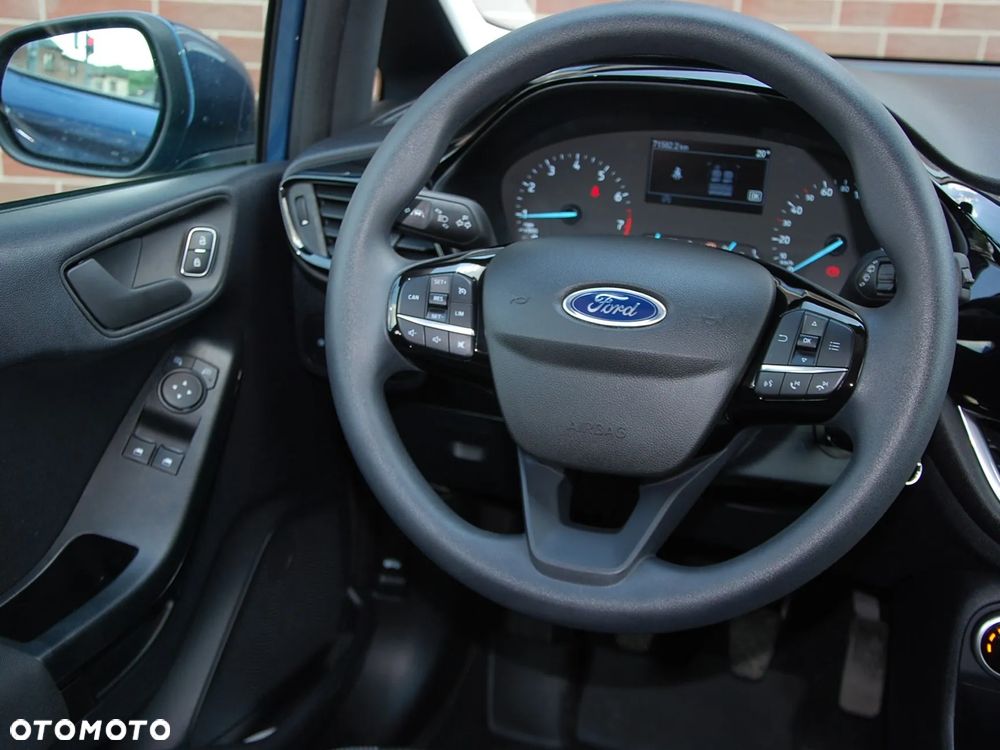 Ford Fiesta 1.1 Connected ASS - 26