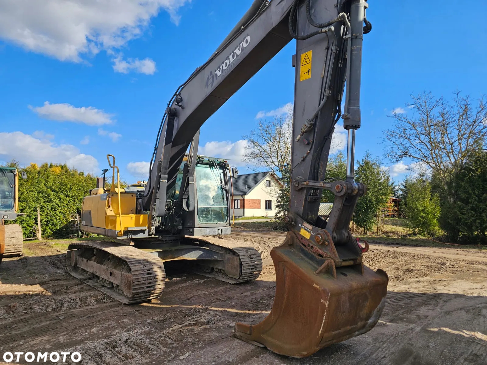 Volvo EC220DL - 8
