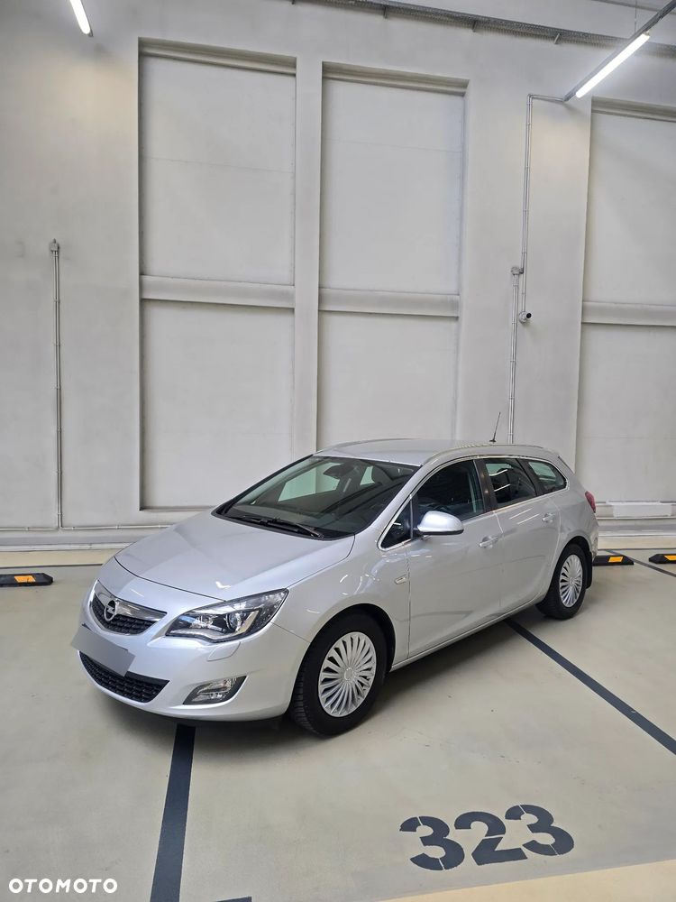 Opel Astra 2.0 CDTI DPF Cosmo - 24