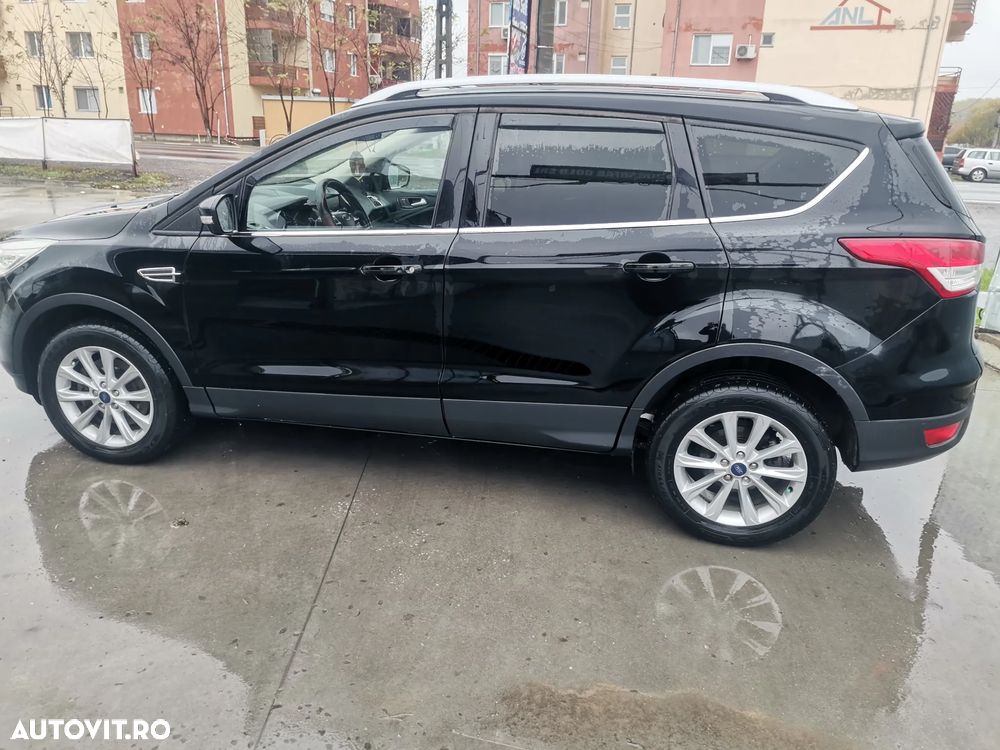 Ford Kuga 2.0 TDCi 4x4 Aut. SYNC - 7