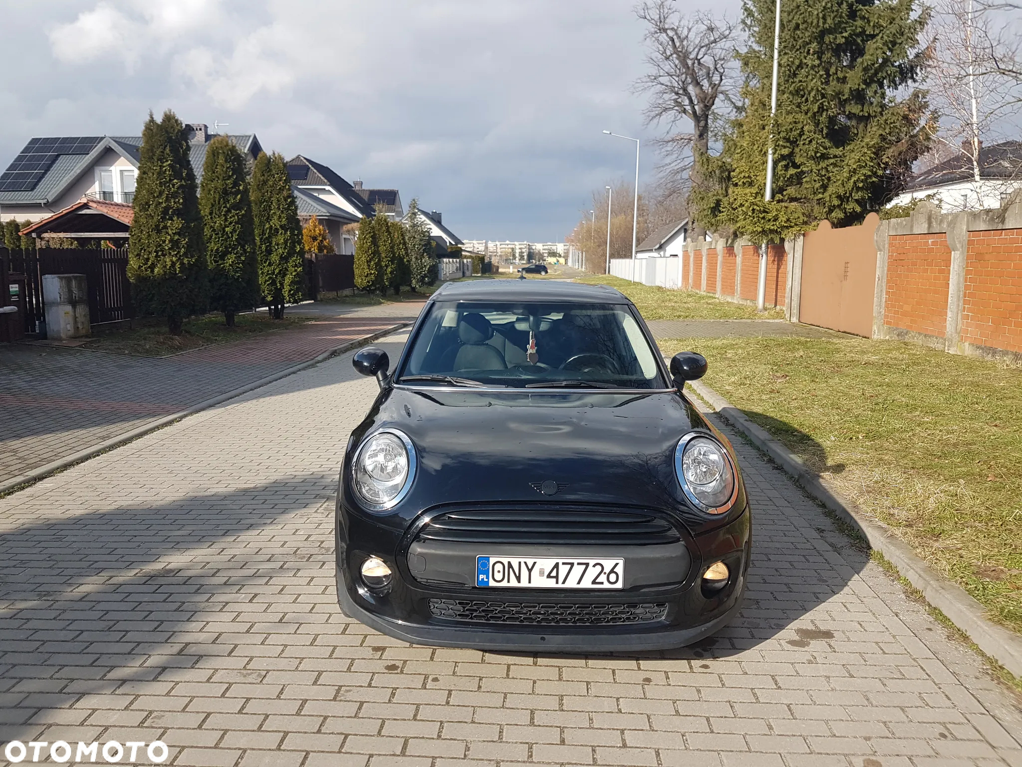 MINI ONE D - 5