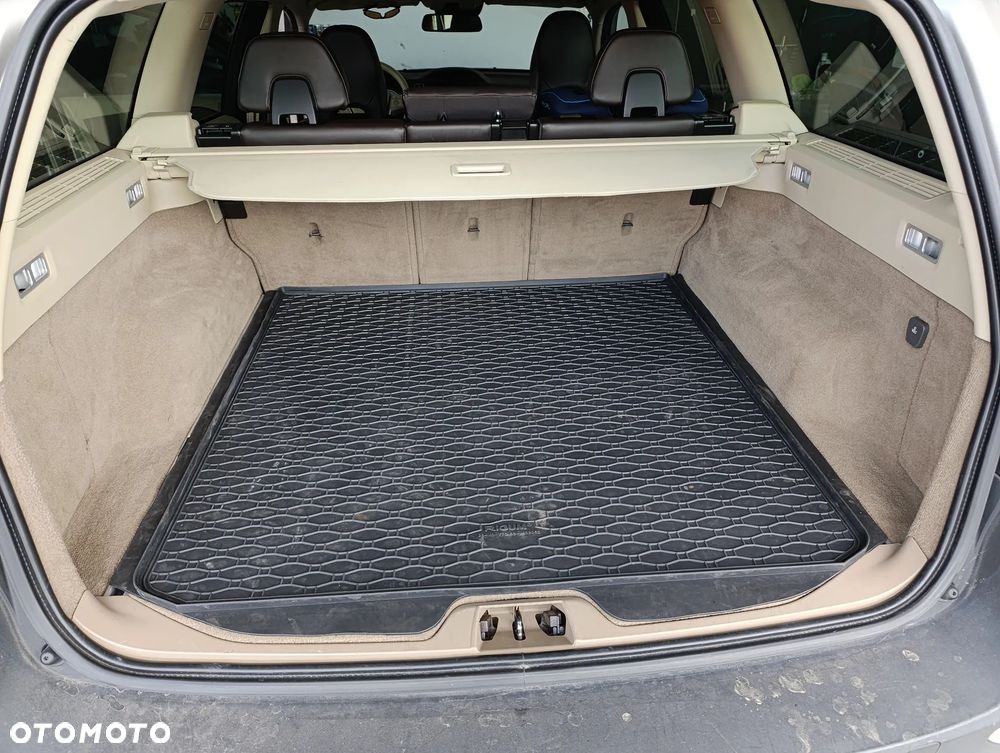 Volvo XC 70 T6 AWD Summum - 11