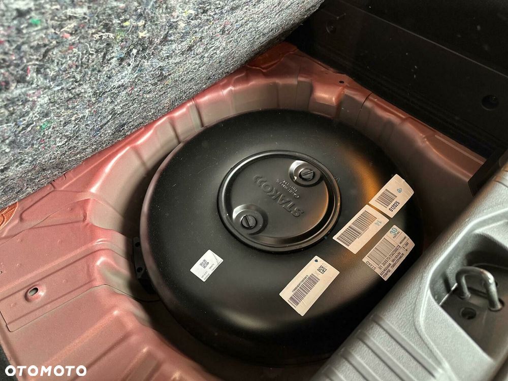 Mitsubishi Colt - 17