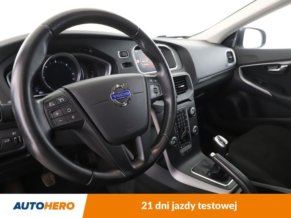 Volvo V40 Cross Country D2 Momentum - 11