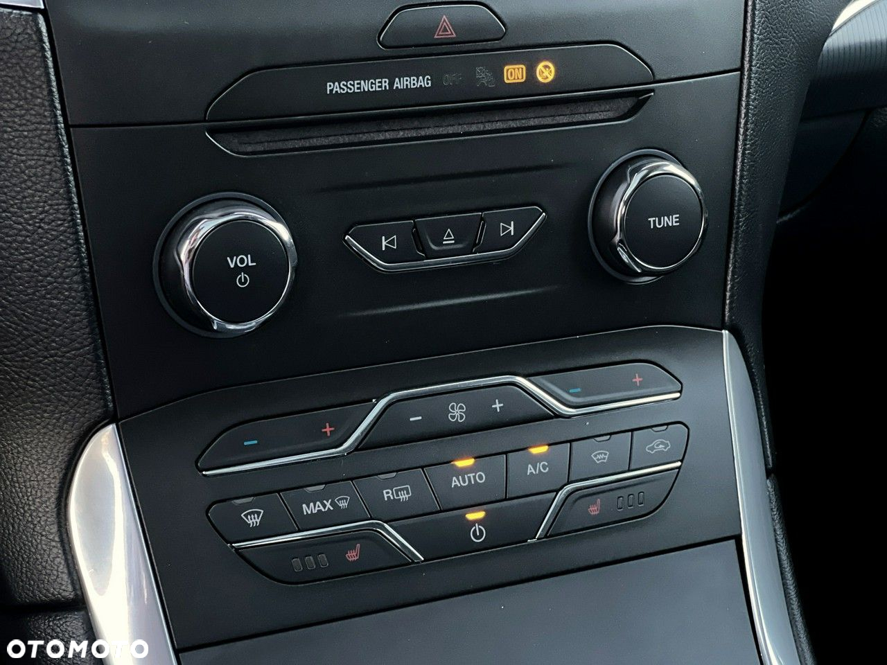 Ford S-Max 2.0 EcoBlue TITANIUM - 29