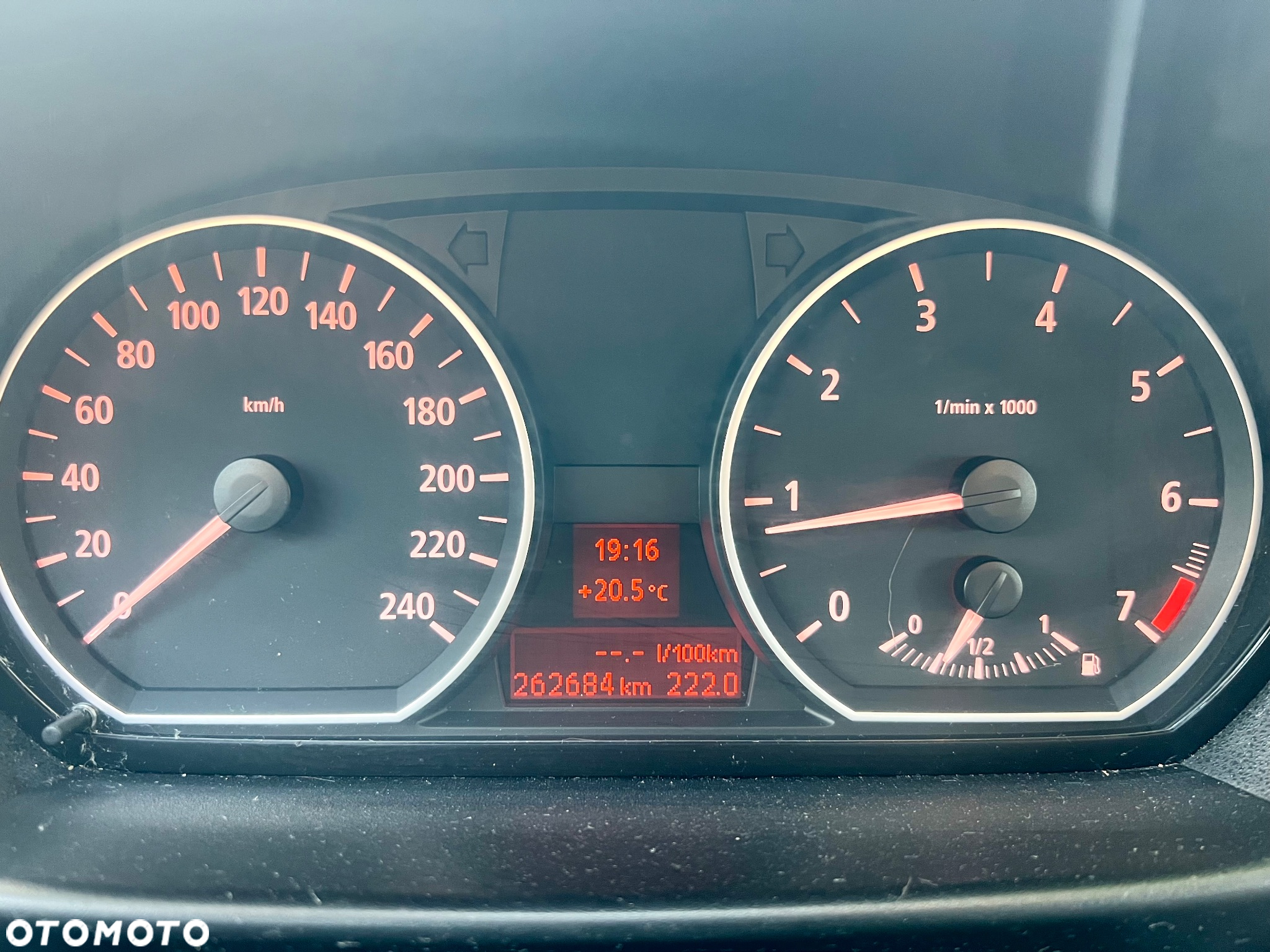 BMW Seria 1 116i - 11