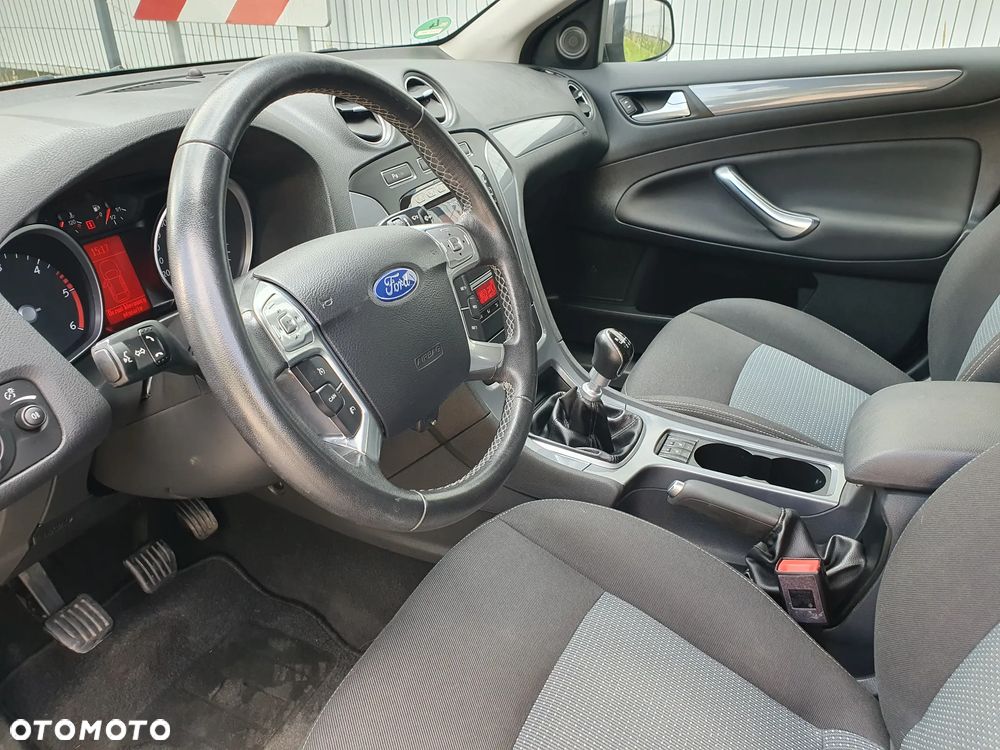 Ford Mondeo 1.6 TDCi Business Edition - 19