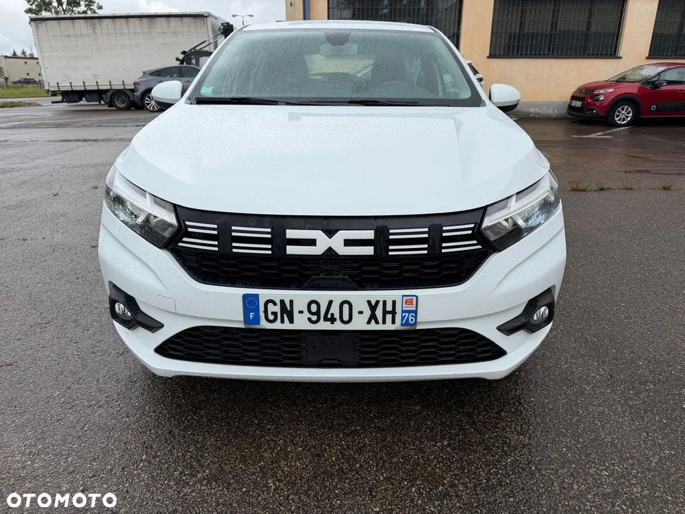 Dacia Sandero - 8