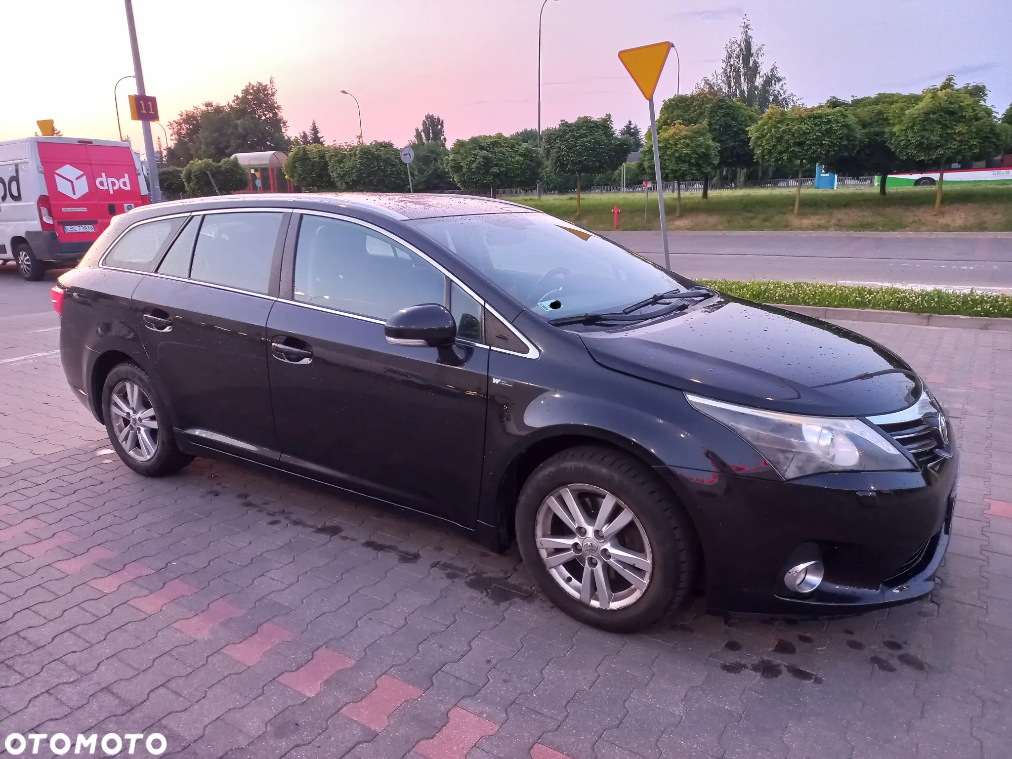 Toyota Avensis 2.0 D-4D Sol - 3