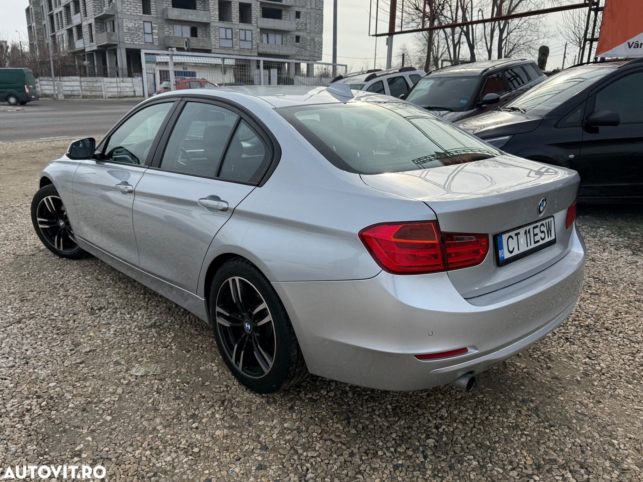 BMW Seria 3 318d Blue Performance - 10