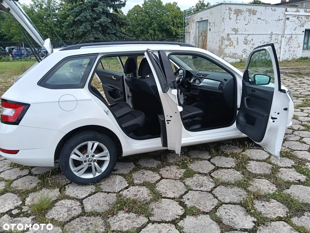 Skoda Fabia 1.0 TSI Ambition - 14