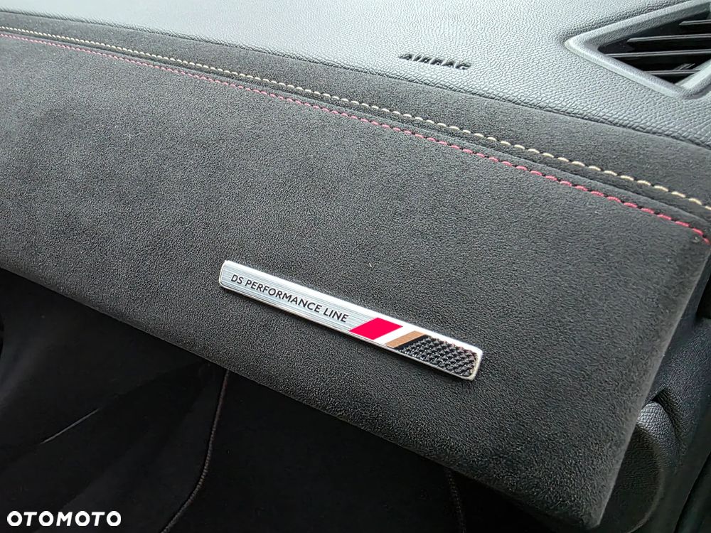 DS Automobiles DS 3 Crossback 1.2 PureTech Performance Line + - 38