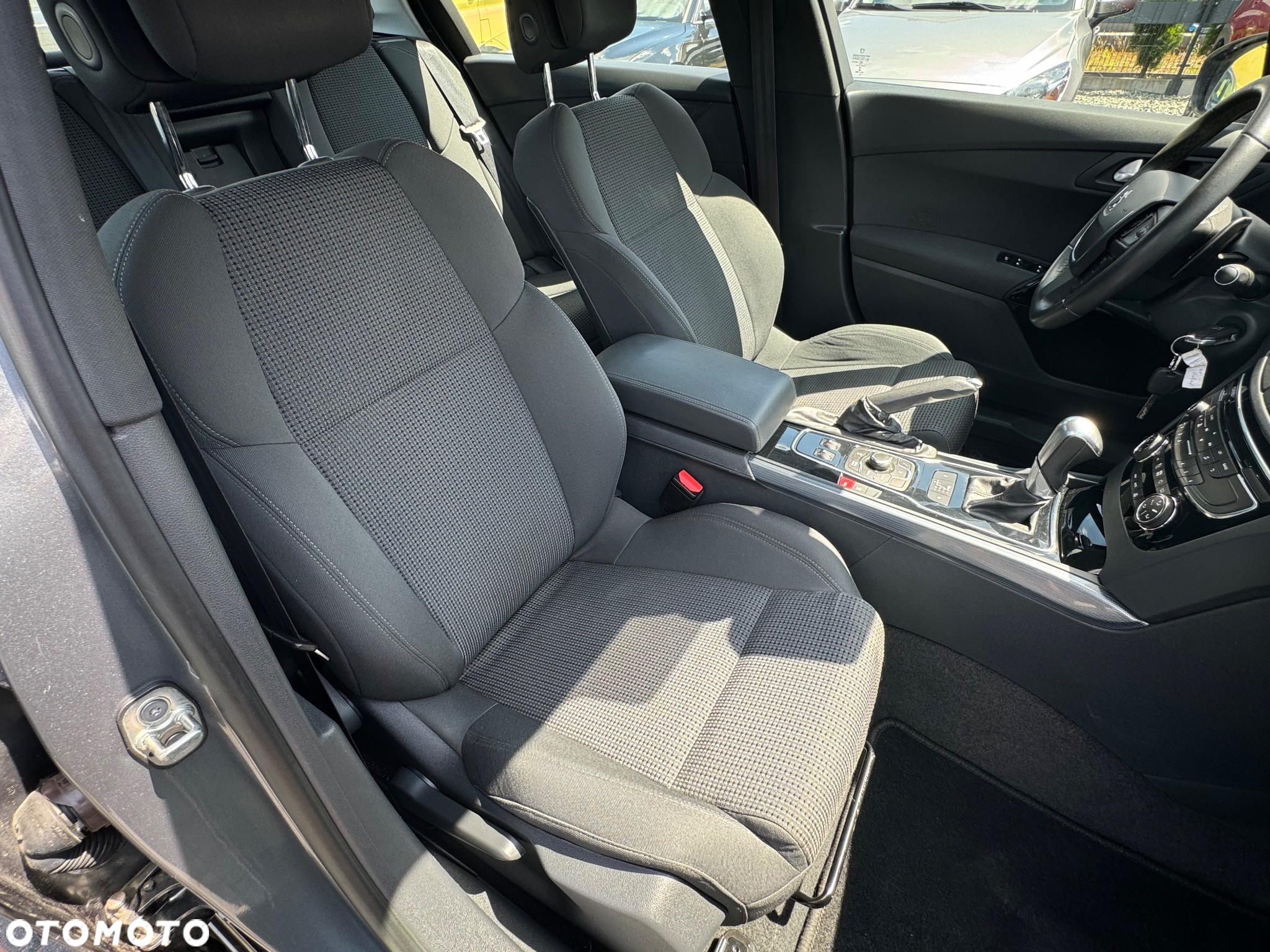 Peugeot 508 1.6 T Business Line - 29