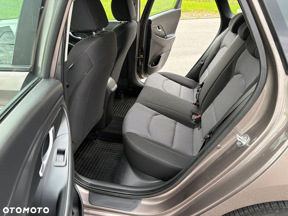 Hyundai i30 1.5 DPI Modern - 17