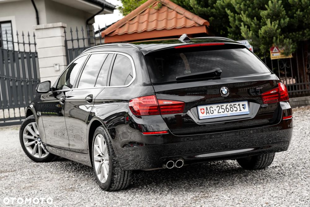 BMW Seria 5 525d xDrive Sport-Aut Modern Line - 13