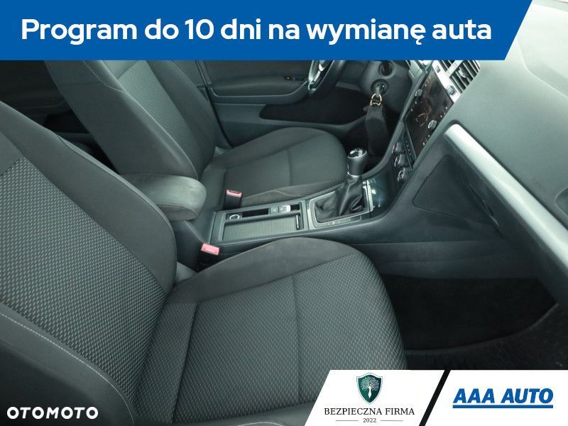 Volkswagen Golf Variant - 9