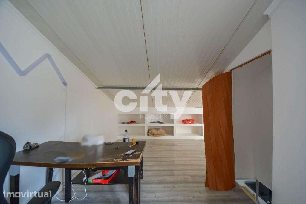 Moradia T2 com Terraço e Espaço Exterior | Tramagal, Abrantes - Grande imagem: 4/35