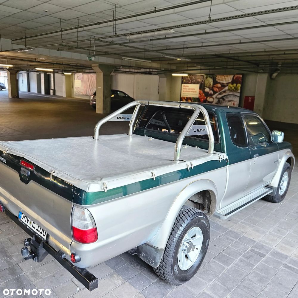 Mitsubishi L200 Pick Up 4x4 Intense Club Cab - 9