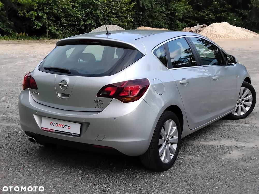 Opel Astra 1.4 Turbo 150 Jahre - 19