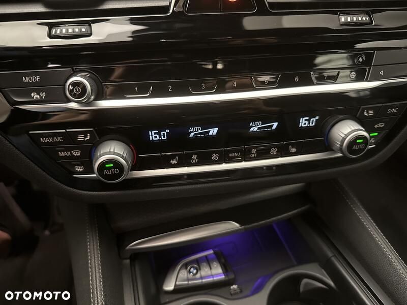 BMW Seria 5 - 17