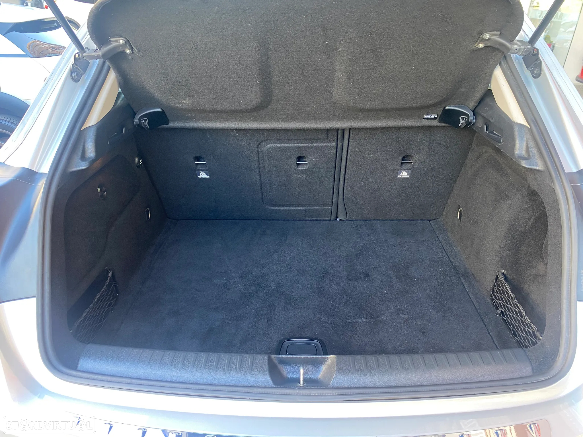 Mercedes-Benz GLA 180 (CDI) d 7G-DCT Urban - 24