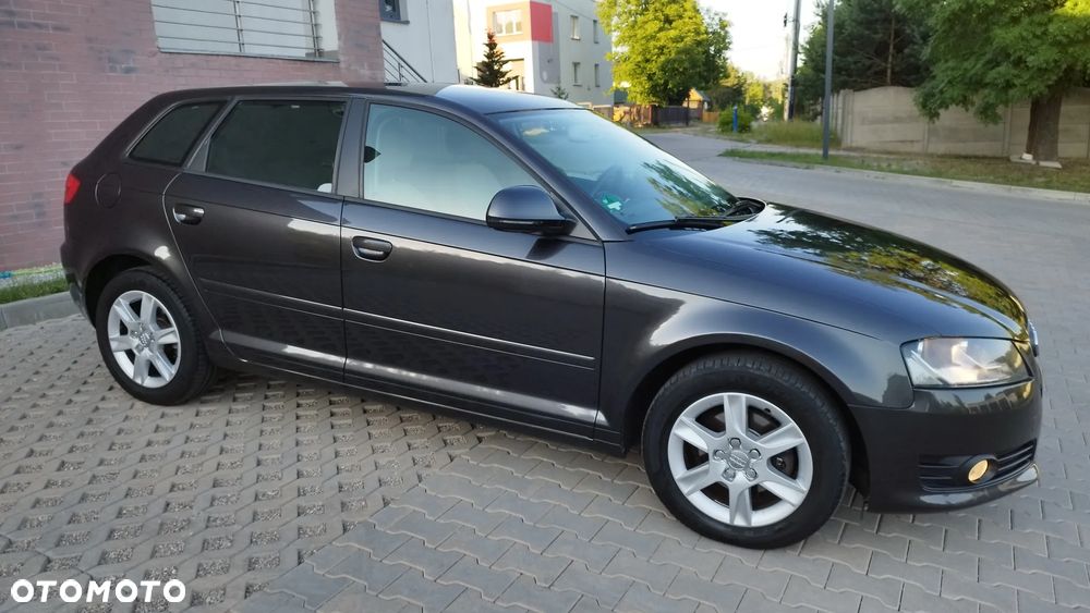 Audi A3 Sportback 1.6 Attraction - 26