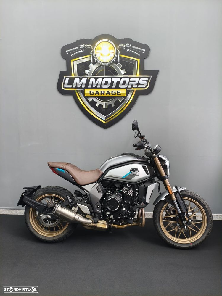 CF Moto 700CL-X Heritage Abs - 1