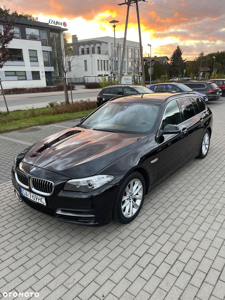 BMW Seria 5 520d xDrive - 9