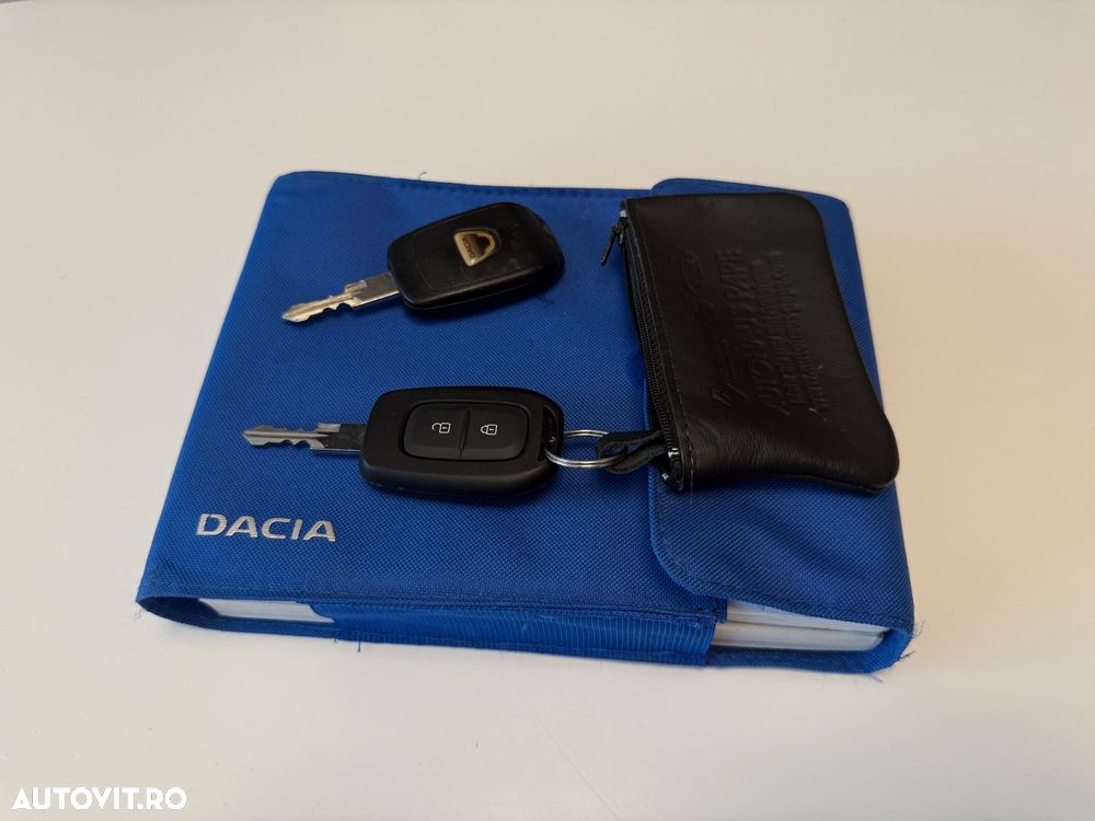 Dacia Duster 1.6 SCe Comfort - 31