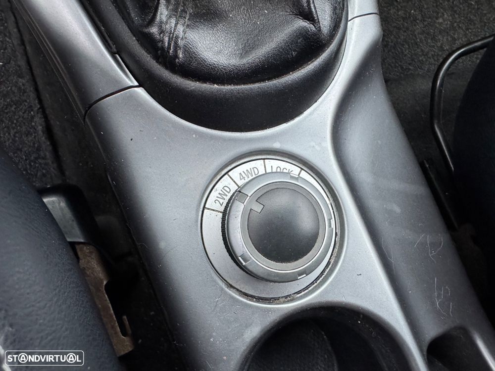 Mitsubishi Outlander 2.0 DI-D Intense+ 4WD - 21