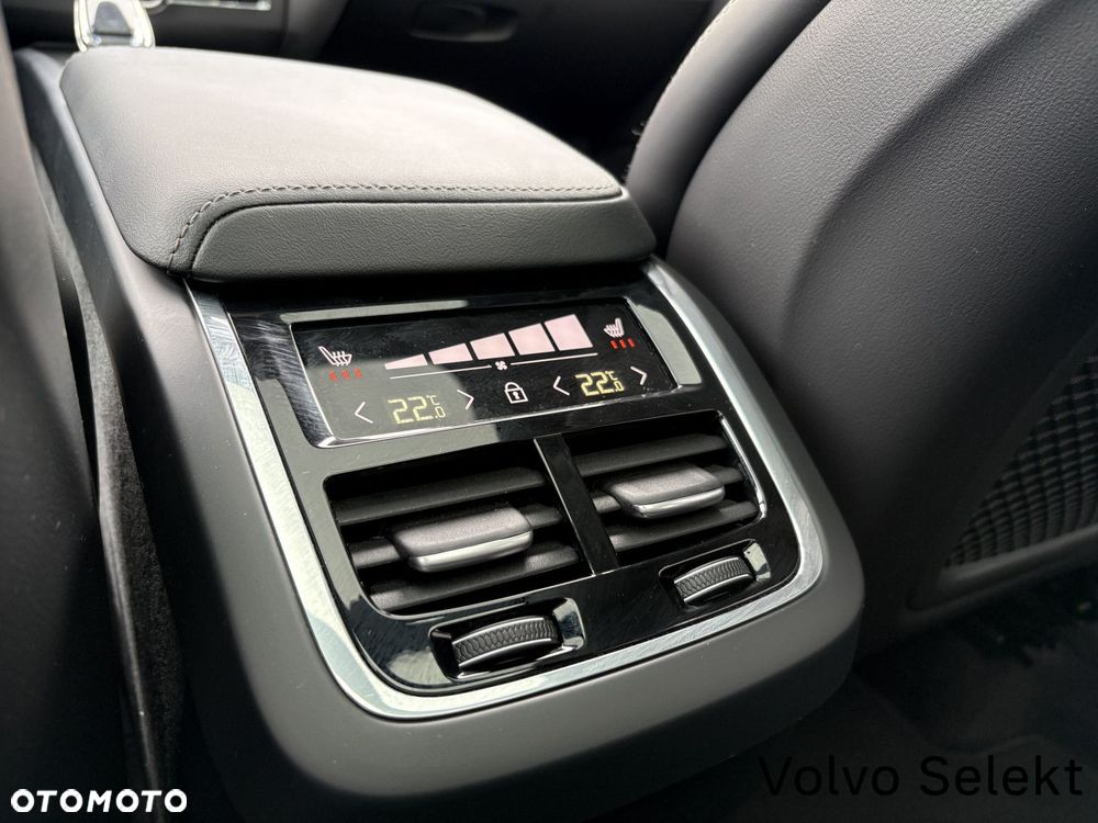 Volvo XC 60 - 25