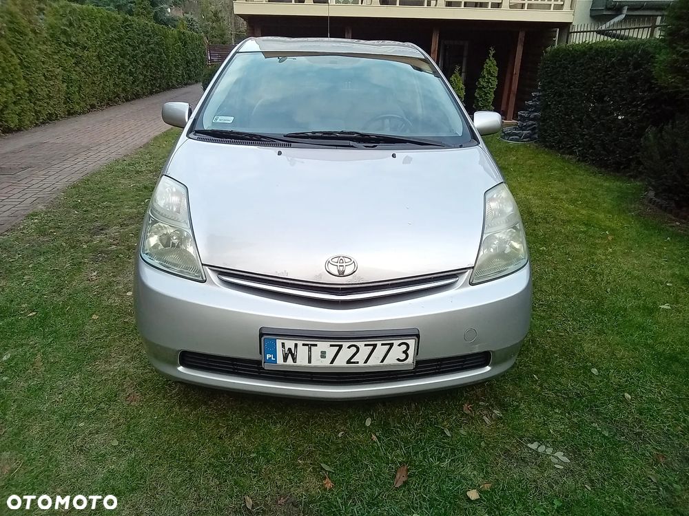 Toyota Prius 1.5 VVT-i Sol - 1