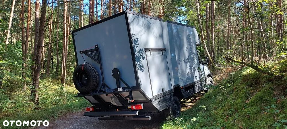 Camper do aut powyżej 3,5 T Iveco, Mercedes, Renault - 17