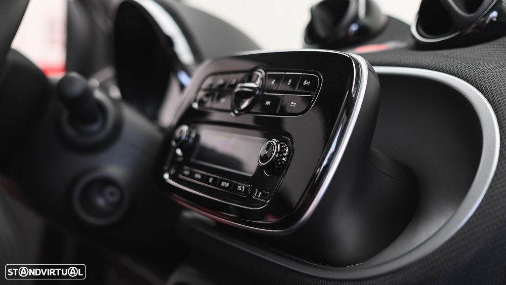 Smart Fortwo Cabrio EQ passion - 48