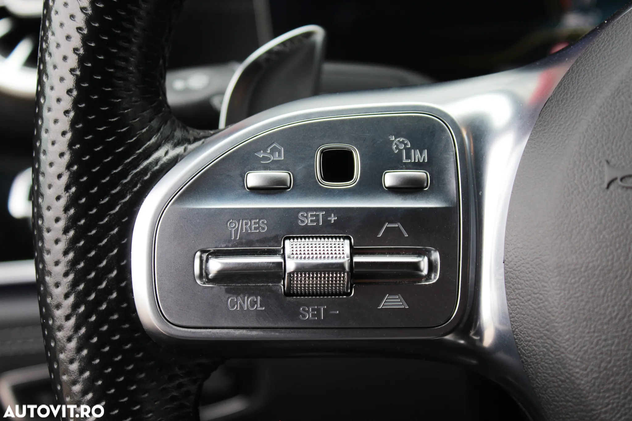 Mercedes-Benz AMG GT 43 4Matic+ Coupe 4D Speedshift TCT 9G - 18