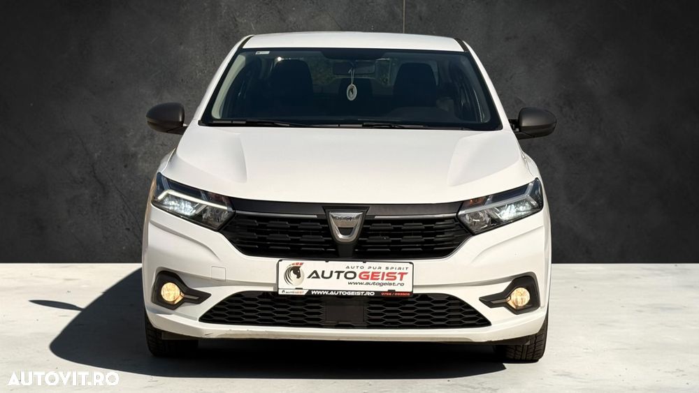 Dacia Logan TCe 90 Essential - 10