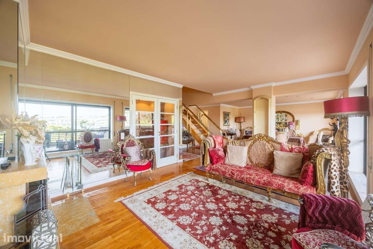 Duplex T5 | Rio Douro | Campanhã | Suite 42m2 | 4 Varandas | 3 Lugares - Grande imagem: 4/45