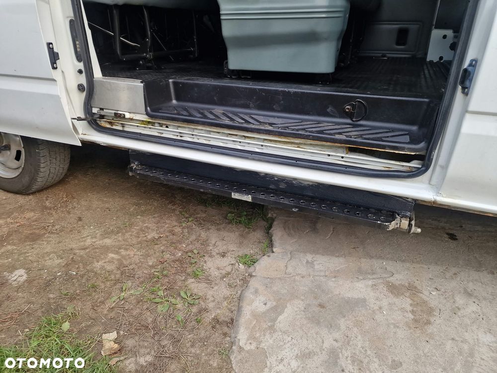 Ford Transit - 24