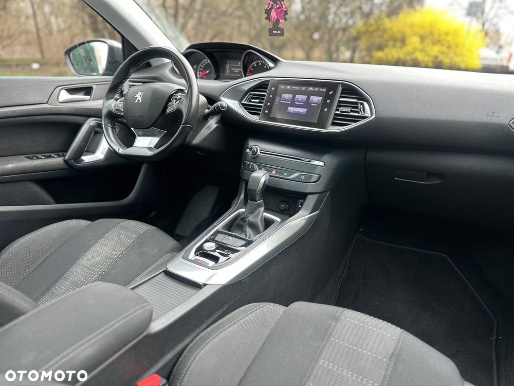 Peugeot 308 - 16