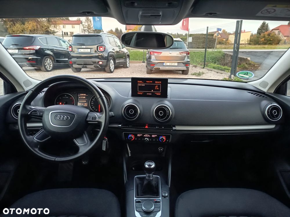 Audi A3 Sportback 1.6 TDI ultra Attraction - 17