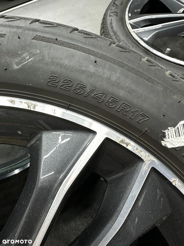 Koła Felgi Aluminiowe 7,5Jx17 ET54 BMW 1 F40 2 F44 Bridgestone 25r 19r 225/45 - 7