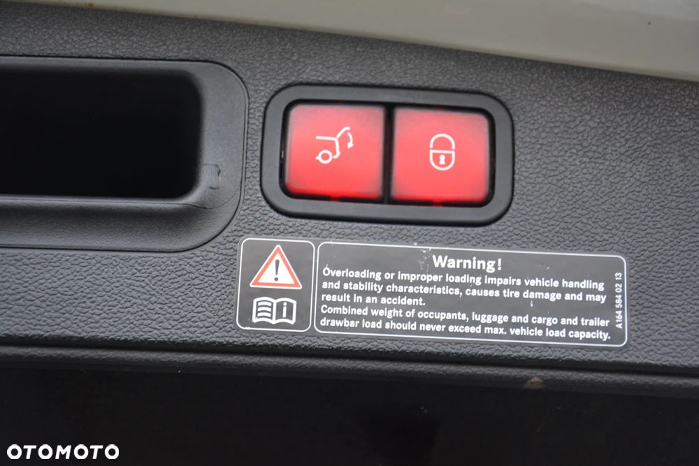 Mercedes-Benz GL 500 4Matic 7G-TRONIC - 24