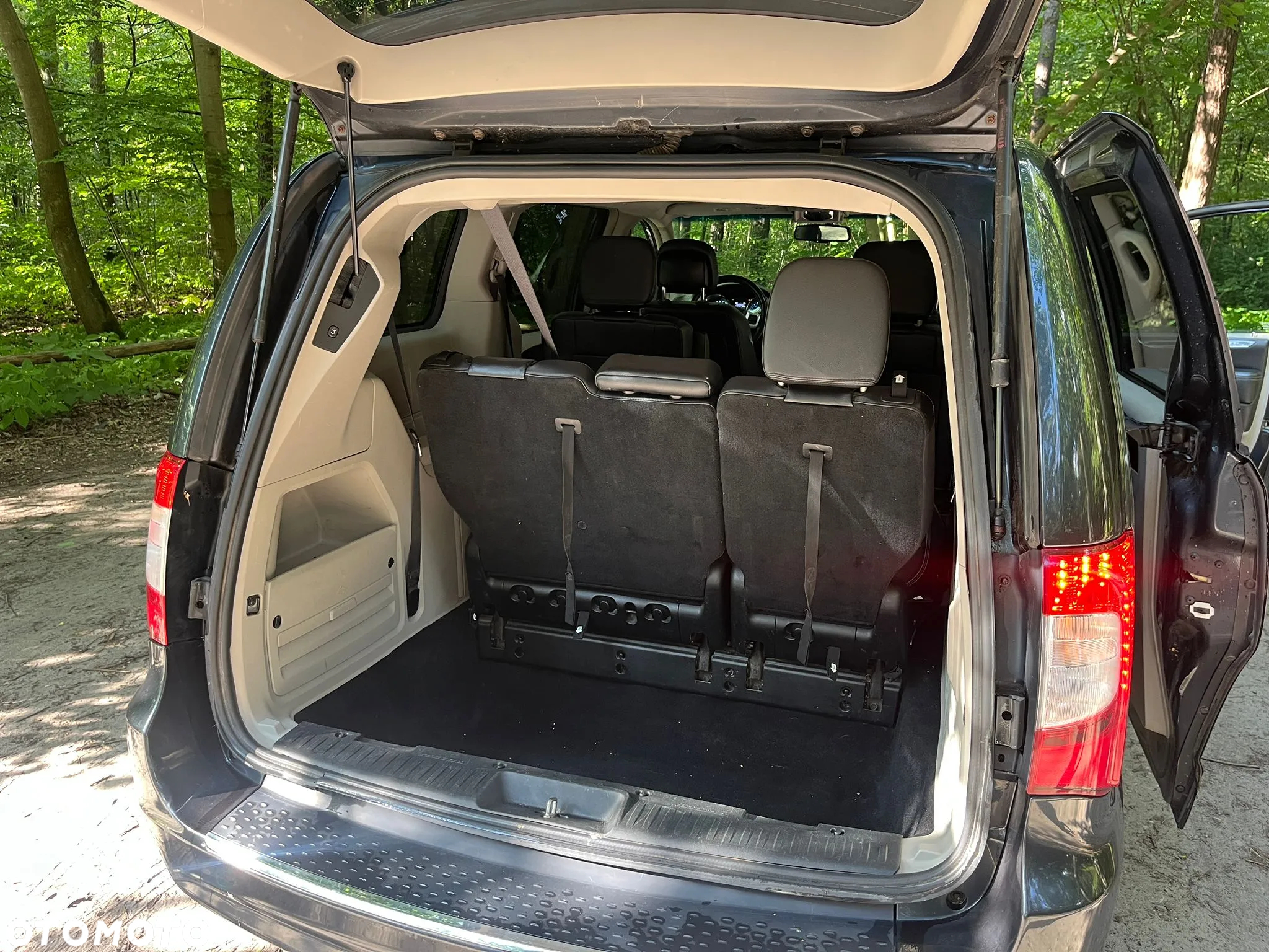 Chrysler Town & Country 3.6 Touring - 7