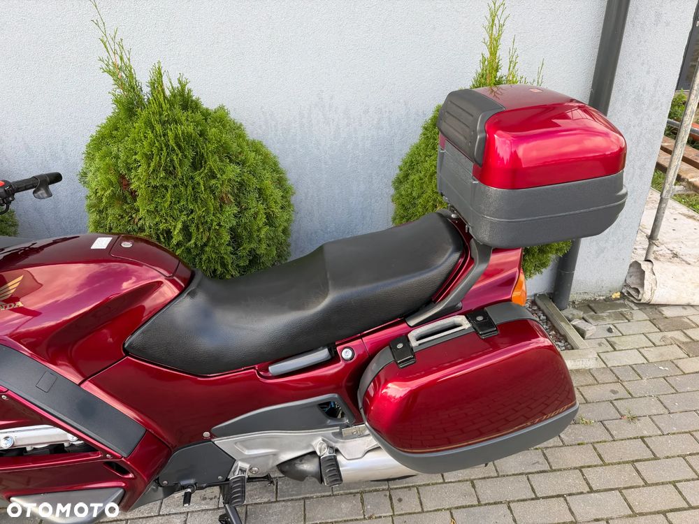 Honda ST - 27