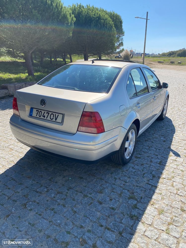 VW Bora 1.9 TDi Highline 4M - 2