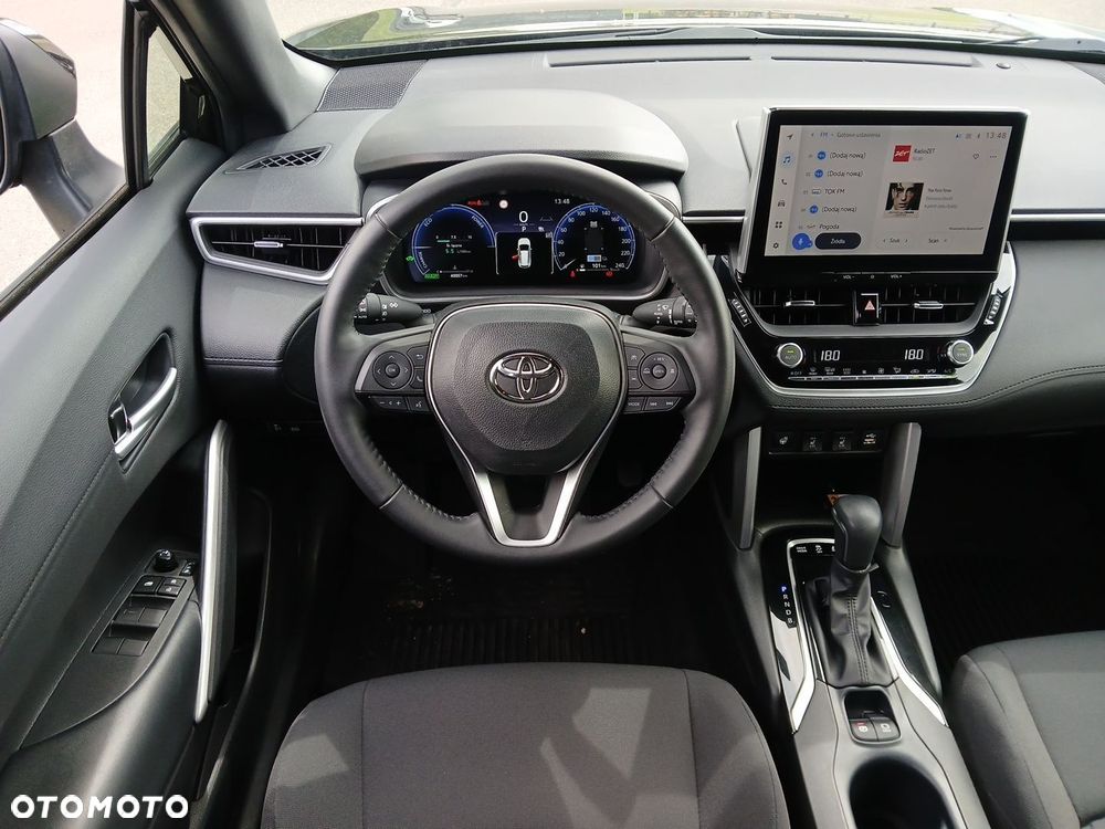 Toyota Corolla Cross - 24