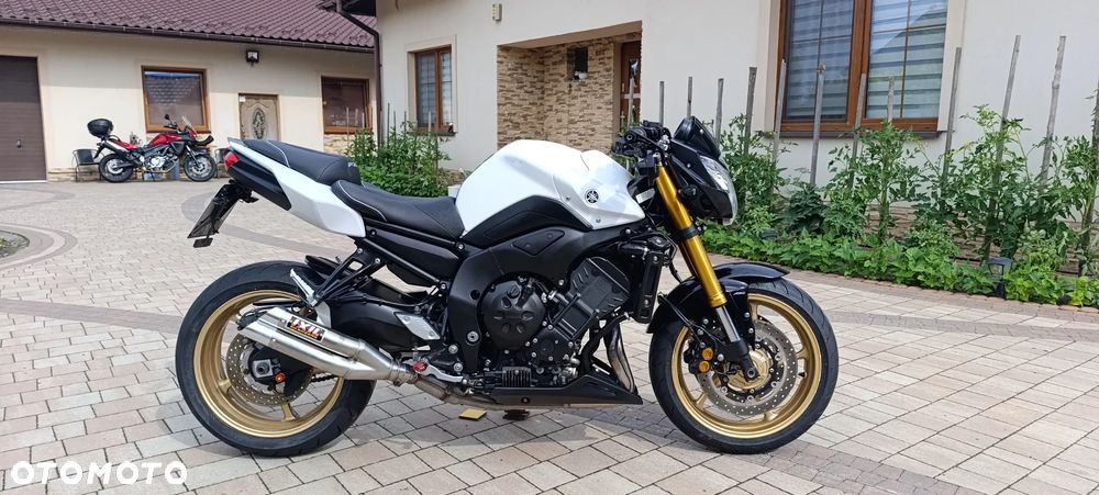 Yamaha FZ8 - 2