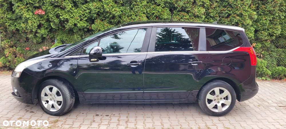 Peugeot 5008 - 9