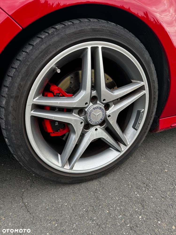 Mercedes-Benz CLA 250 7G-DCT - 16