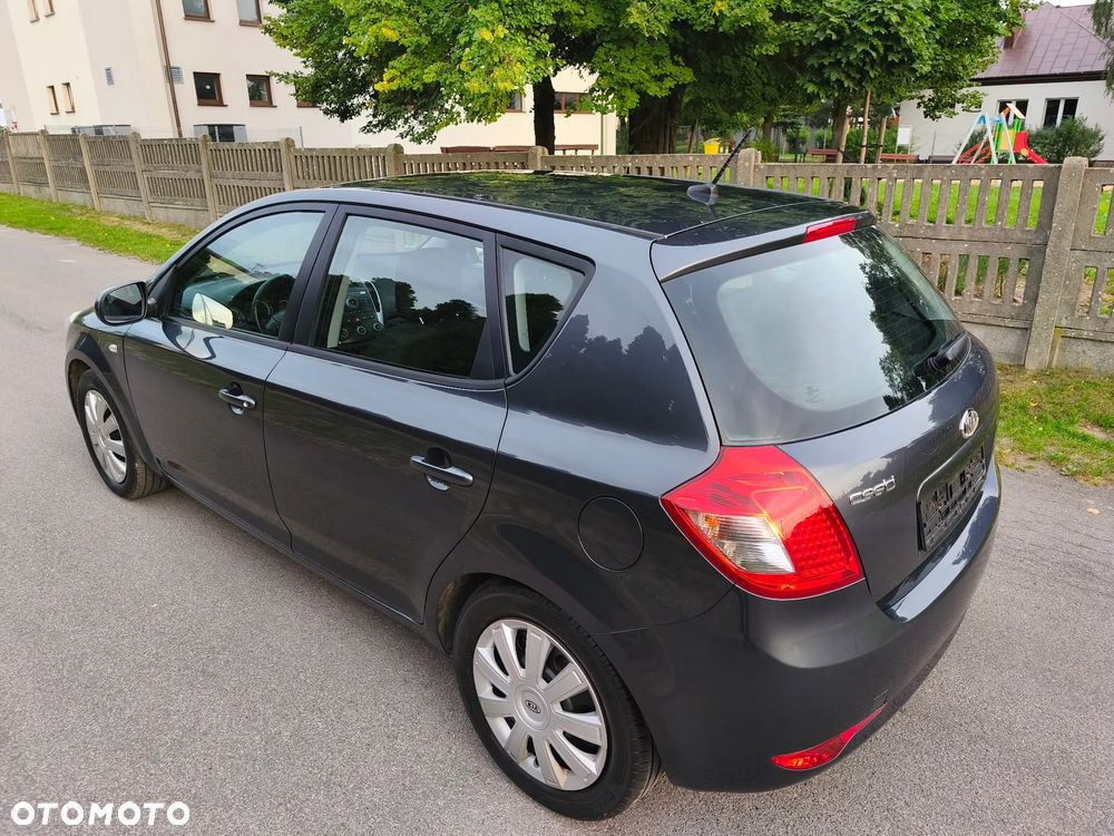 Kia Ceed 1.4 CVVT LX Basis - 17
